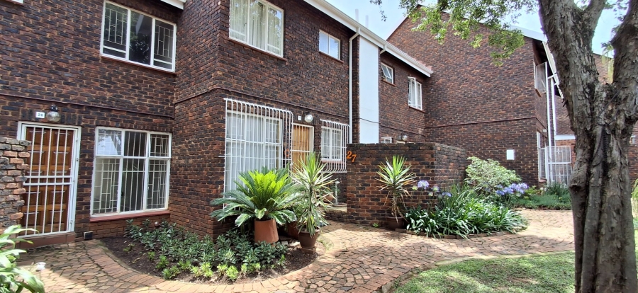 2 Bedroom Property for Sale in Garsfontein Gauteng