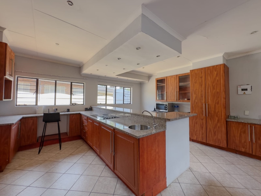 8 Bedroom Property for Sale in Newlands Gauteng