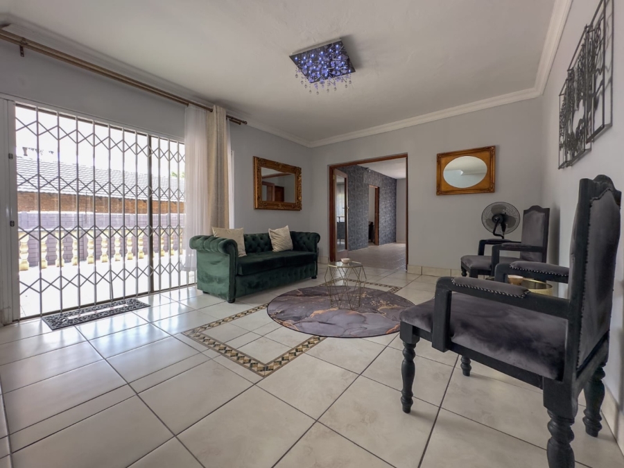 8 Bedroom Property for Sale in Newlands Gauteng