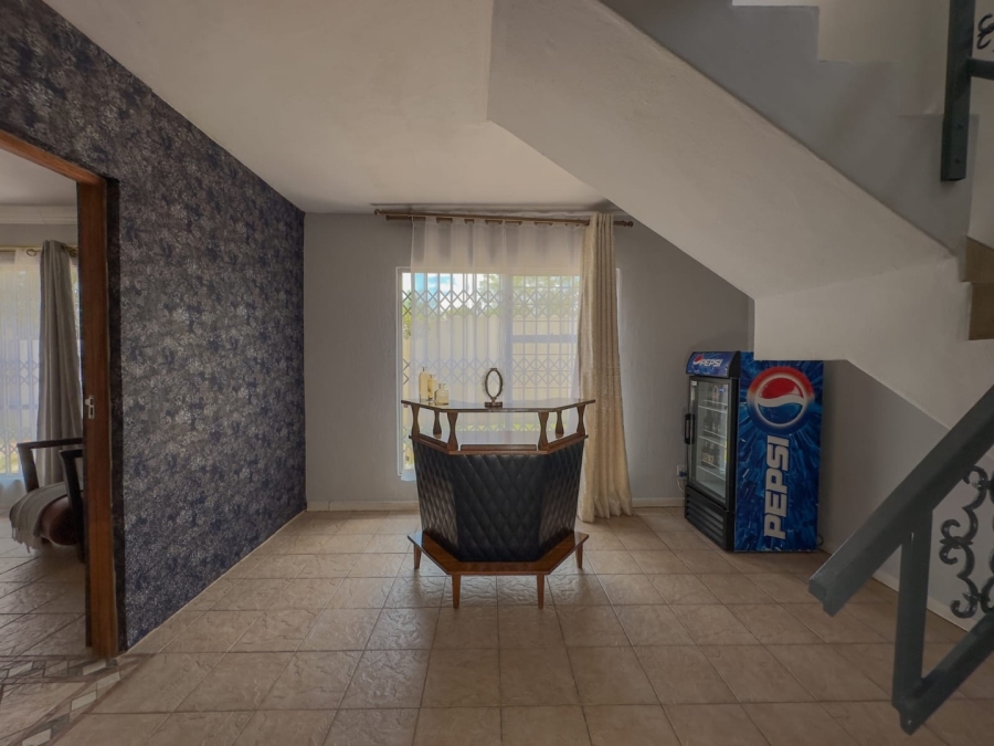 8 Bedroom Property for Sale in Newlands Gauteng