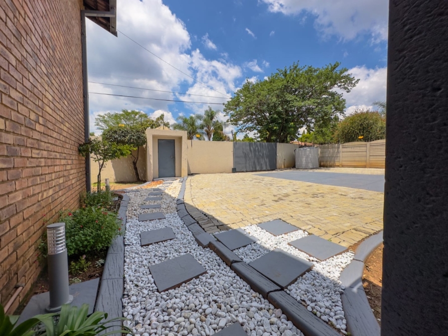 8 Bedroom Property for Sale in Newlands Gauteng