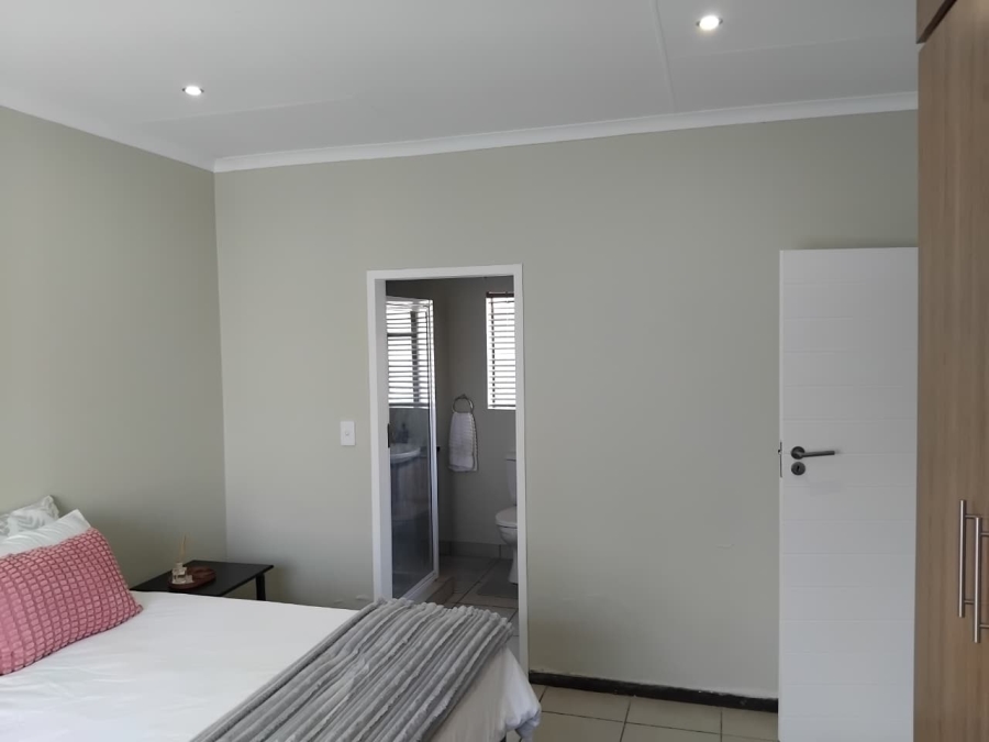 3 Bedroom Property for Sale in Mooikloof Ridge Gauteng