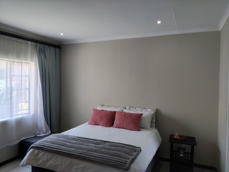 3 Bedroom Property for Sale in Mooikloof Ridge Gauteng