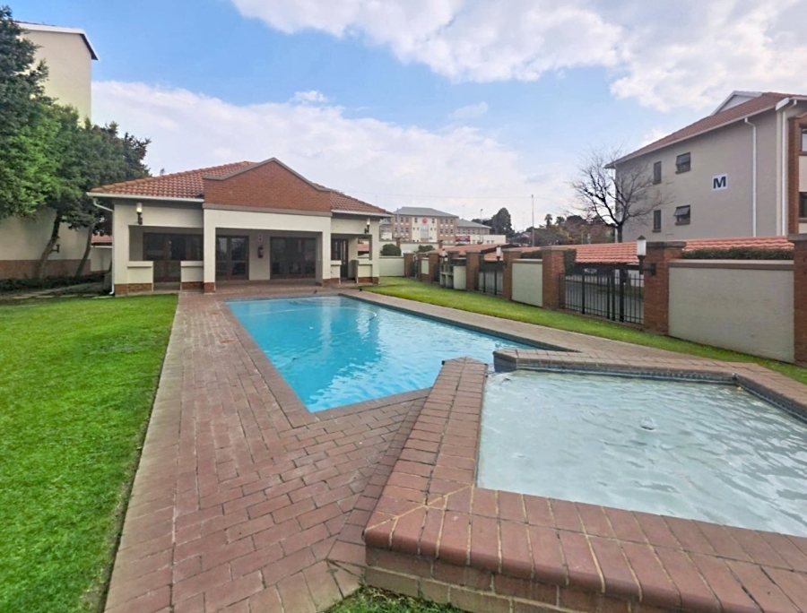 2 Bedroom Property for Sale in Paulshof Gauteng