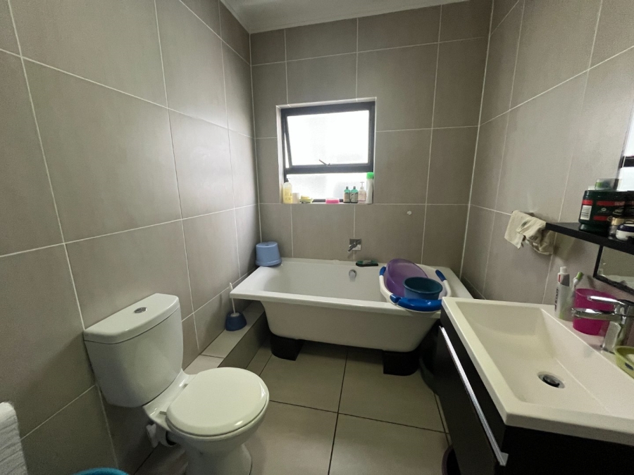 3 Bedroom Property for Sale in Greenstone Ridge Gauteng