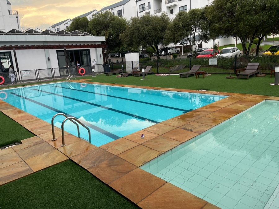 3 Bedroom Property for Sale in Greenstone Ridge Gauteng