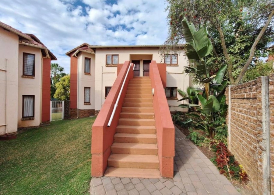 2 Bedroom Property for Sale in North Riding AH Gauteng