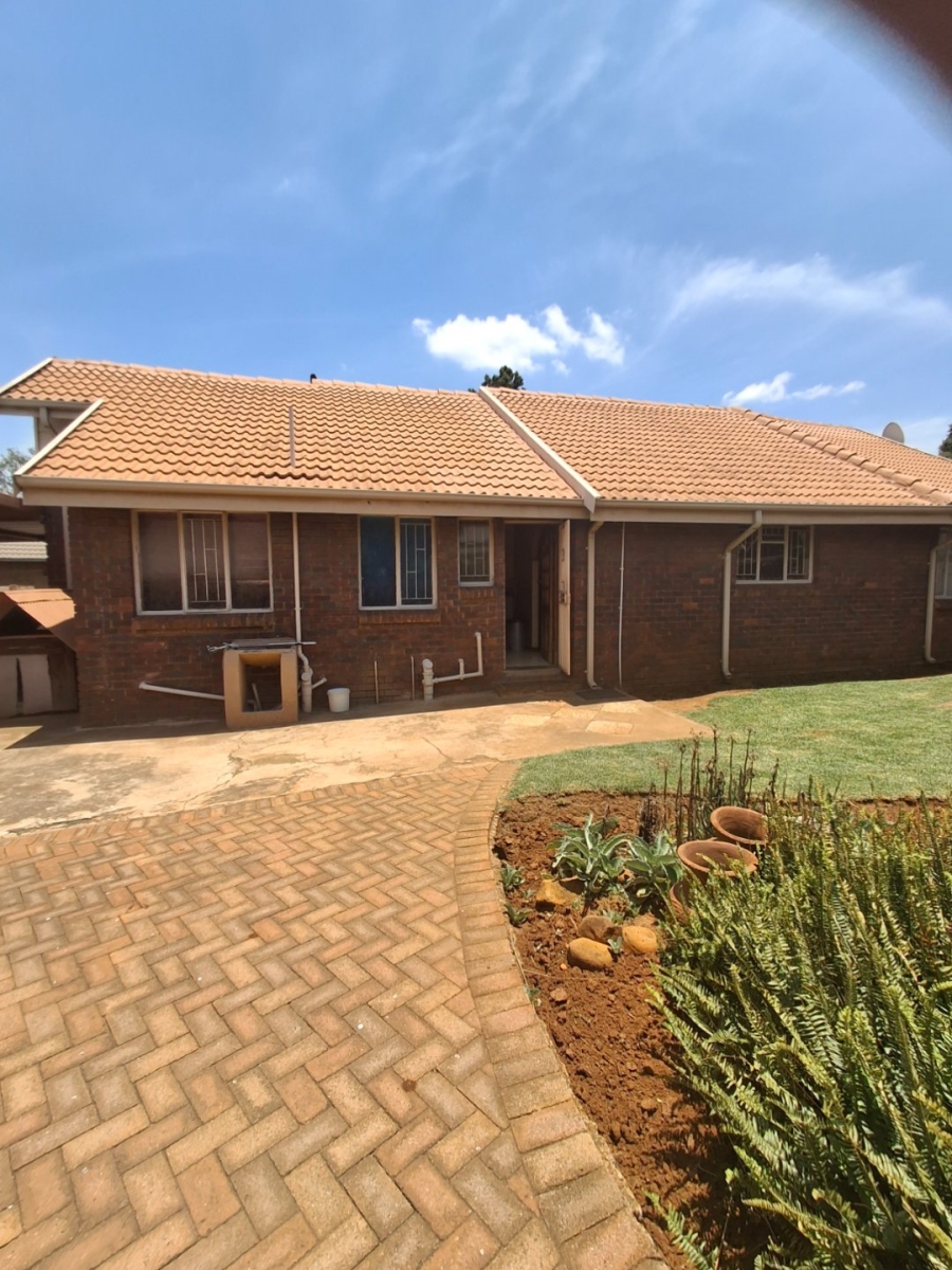 3 Bedroom Property for Sale in Sunair Park Gauteng
