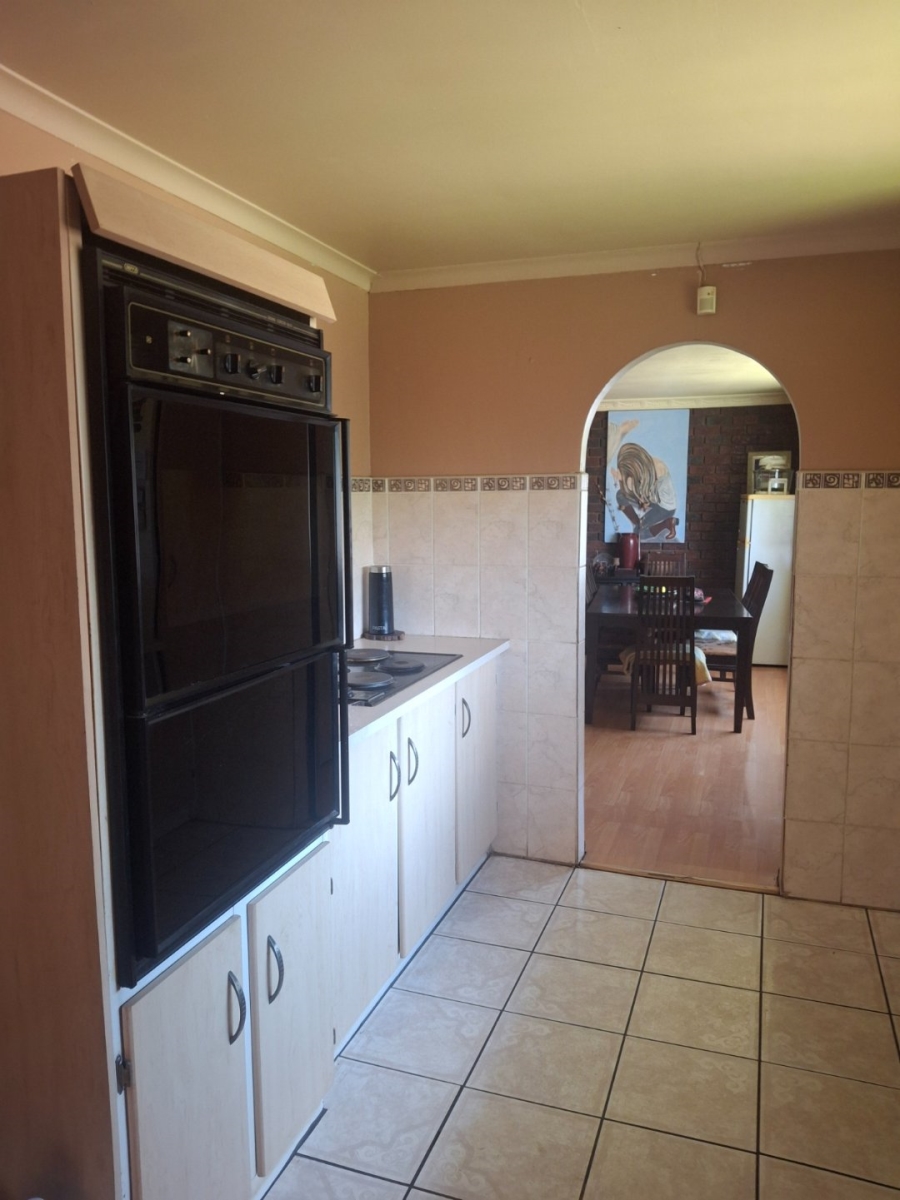 3 Bedroom Property for Sale in Sunair Park Gauteng