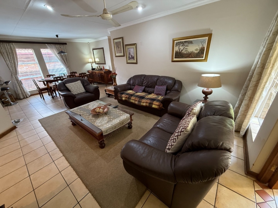 4 Bedroom Property for Sale in Doringkloof Gauteng