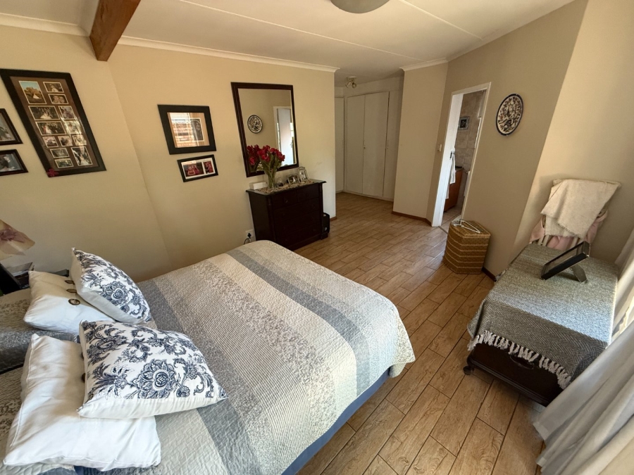 4 Bedroom Property for Sale in Doringkloof Gauteng