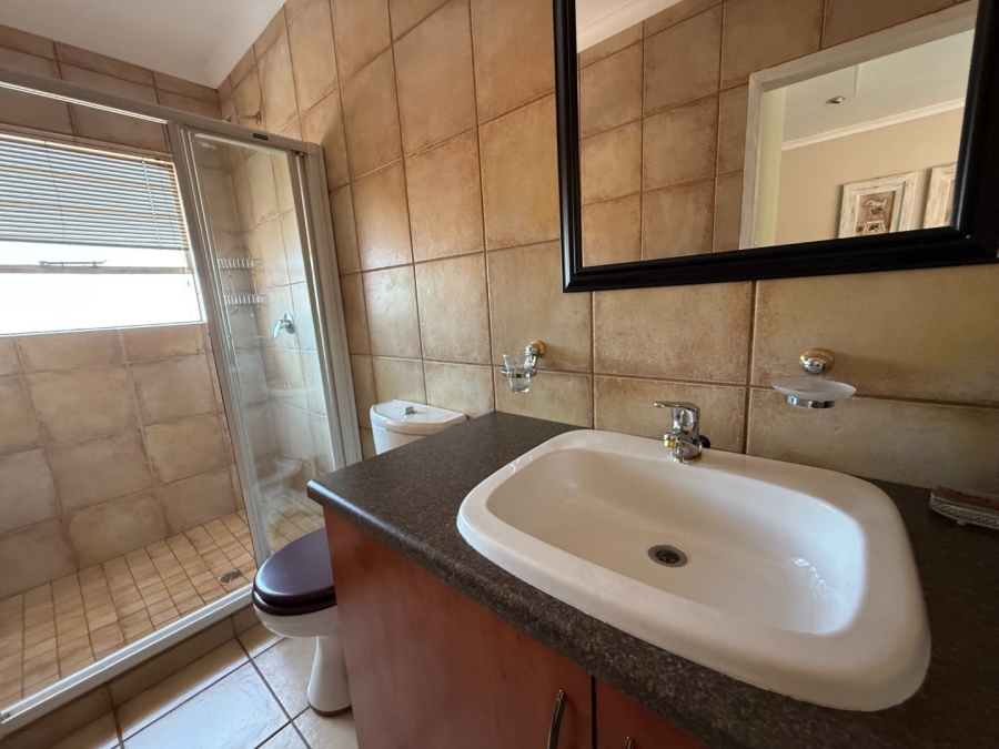 4 Bedroom Property for Sale in Doringkloof Gauteng