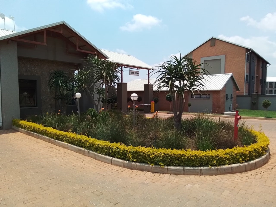 2 Bedroom Property for Sale in Roodepark Eco Estate Gauteng
