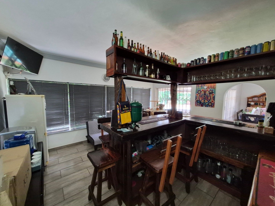 4 Bedroom Property for Sale in Rooihuiskraal Gauteng