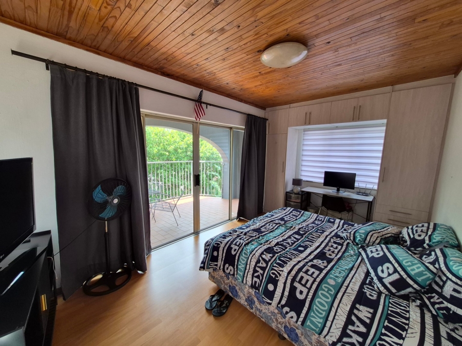 4 Bedroom Property for Sale in Rooihuiskraal Gauteng