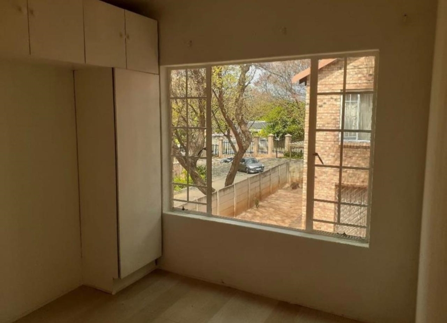 2 Bedroom Property for Sale in Sonneglans Gauteng