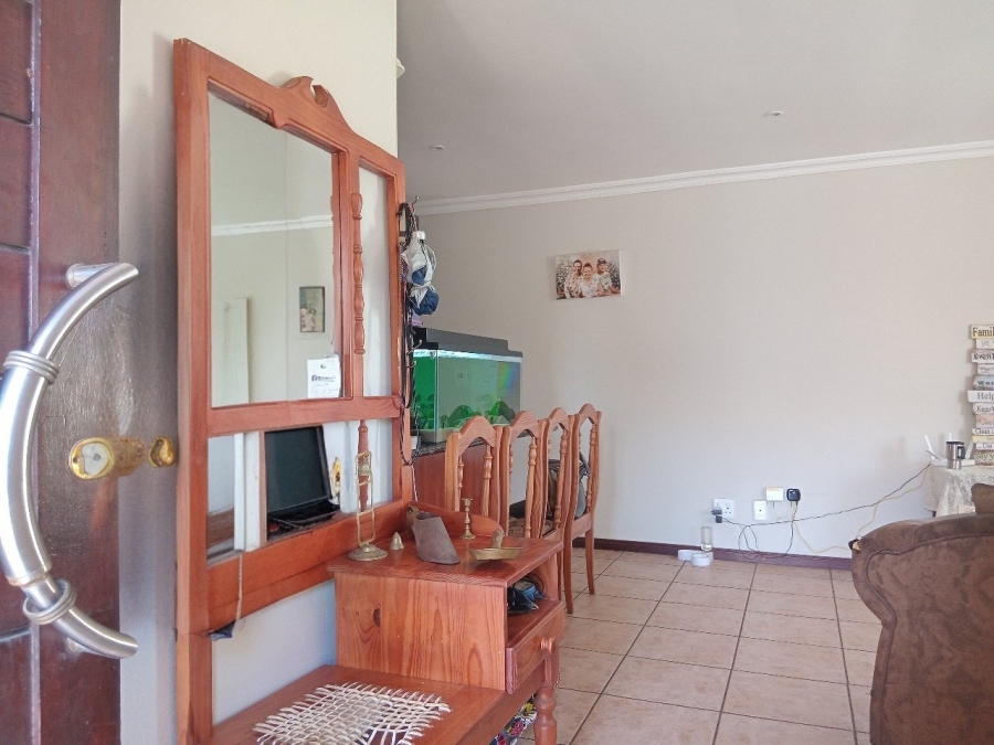 To Let 3 Bedroom Property for Rent in Hughes Gauteng