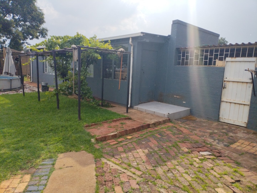 3 Bedroom Property for Sale in Casseldale Gauteng