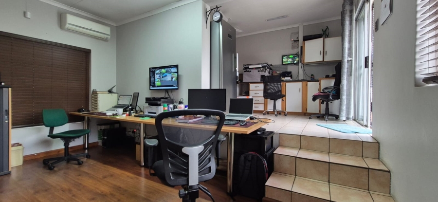 3 Bedroom Property for Sale in Heuweloord Gauteng