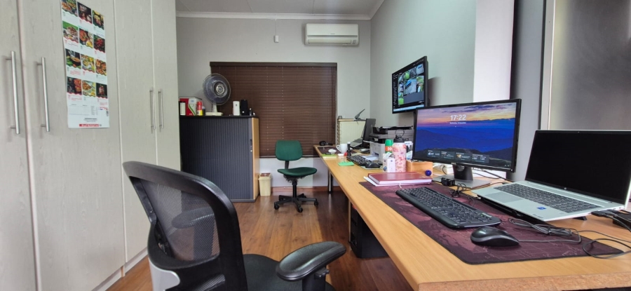 3 Bedroom Property for Sale in Heuweloord Gauteng