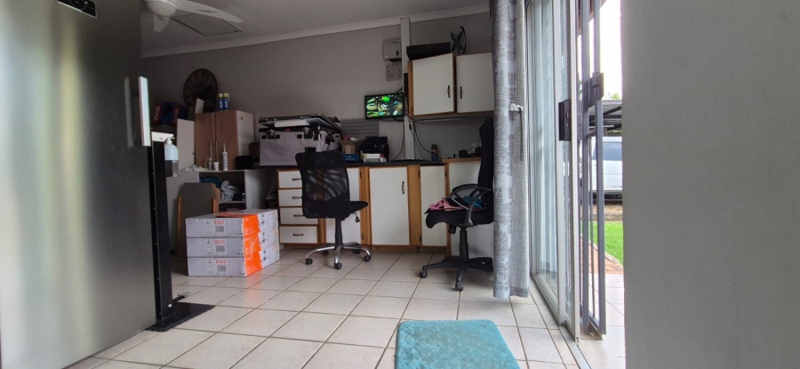 3 Bedroom Property for Sale in Heuweloord Gauteng