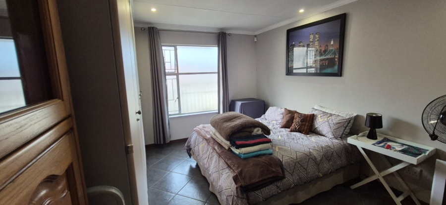 3 Bedroom Property for Sale in Heuweloord Gauteng