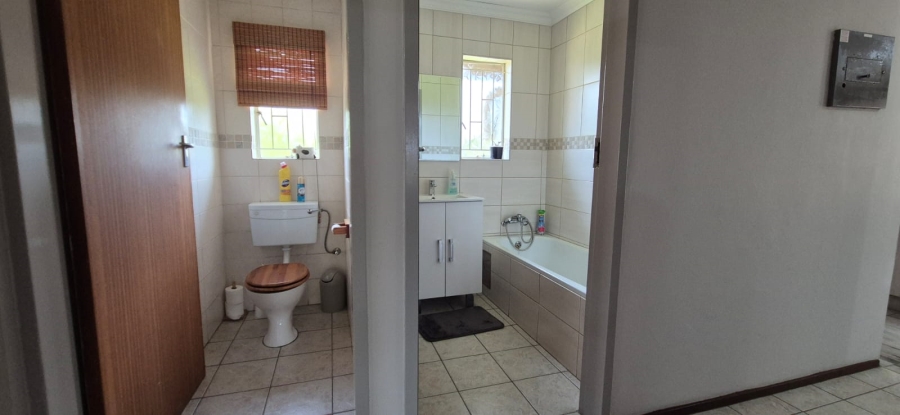 3 Bedroom Property for Sale in Heuweloord Gauteng