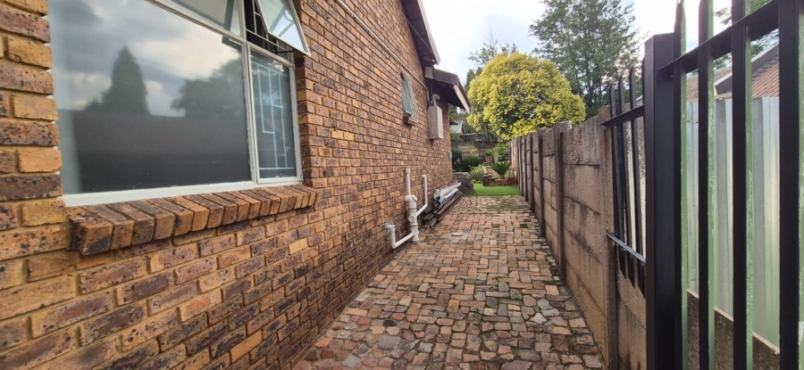 3 Bedroom Property for Sale in Heuweloord Gauteng