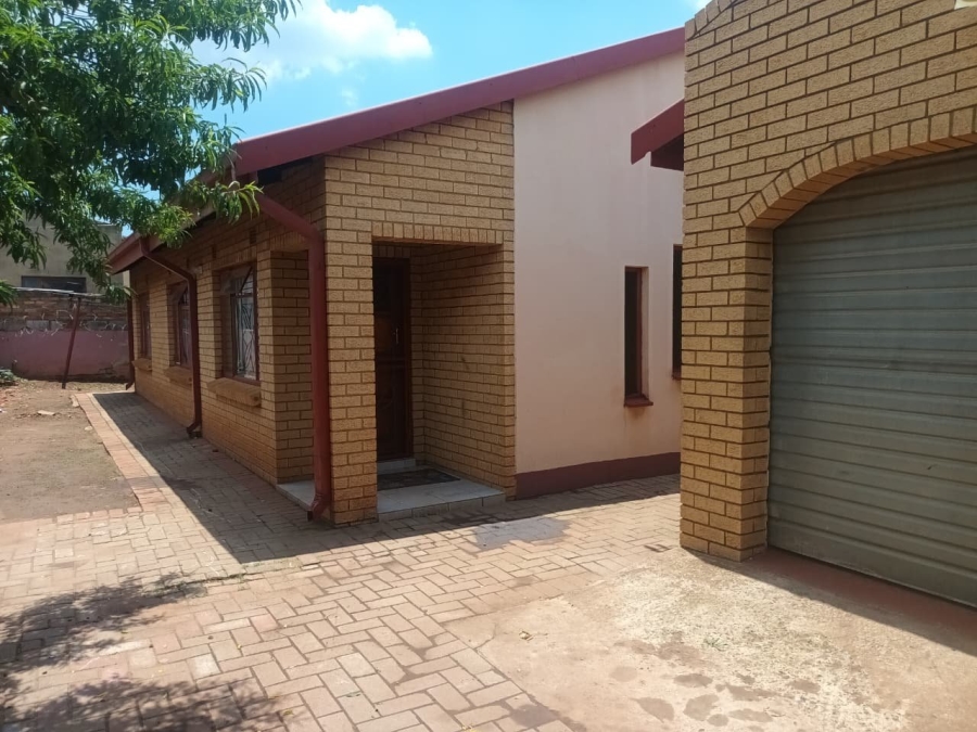 2 Bedroom Property for Sale in Katlehong South Gauteng