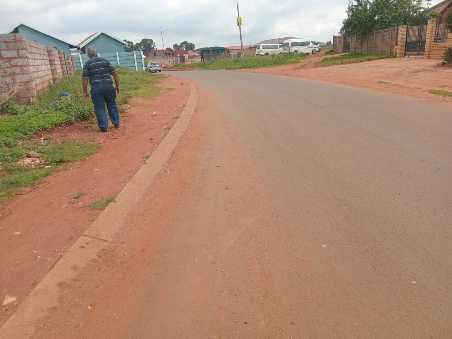 2 Bedroom Property for Sale in Katlehong South Gauteng