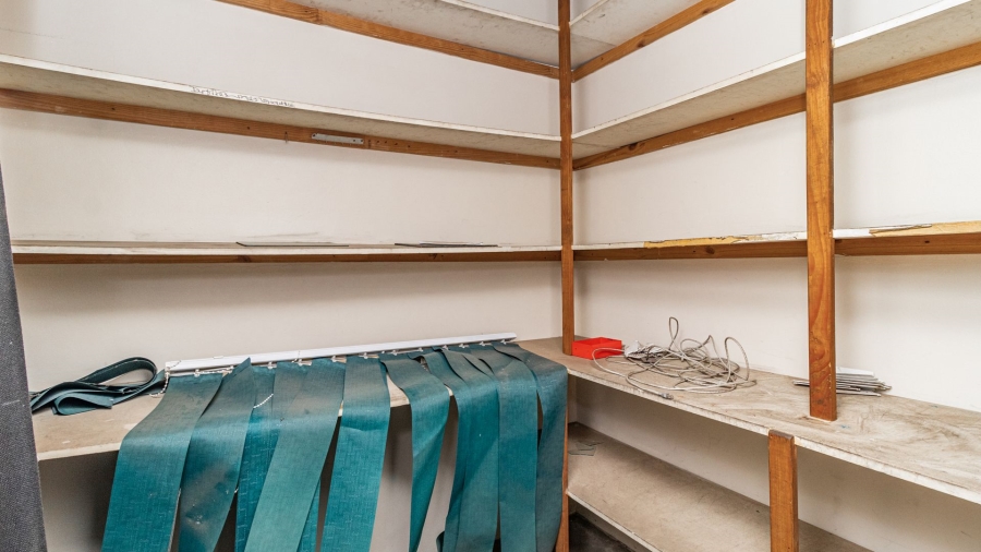 To Let commercial Property for Rent in Spartan Gauteng