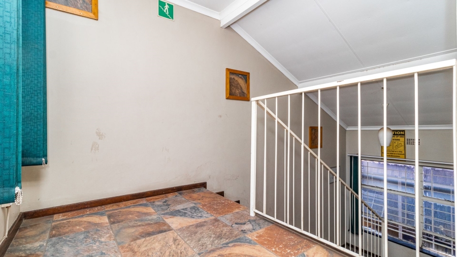 To Let commercial Property for Rent in Spartan Gauteng