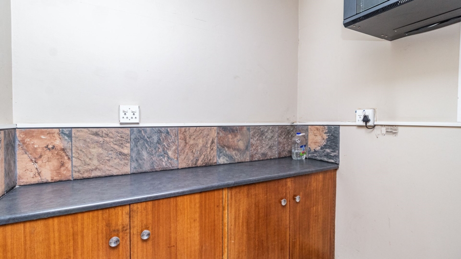 To Let commercial Property for Rent in Spartan Gauteng