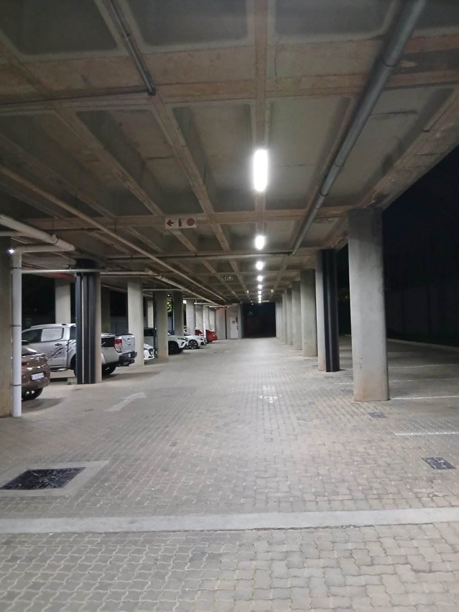 To Let 2 Bedroom Property for Rent in Houghton Estate Gauteng