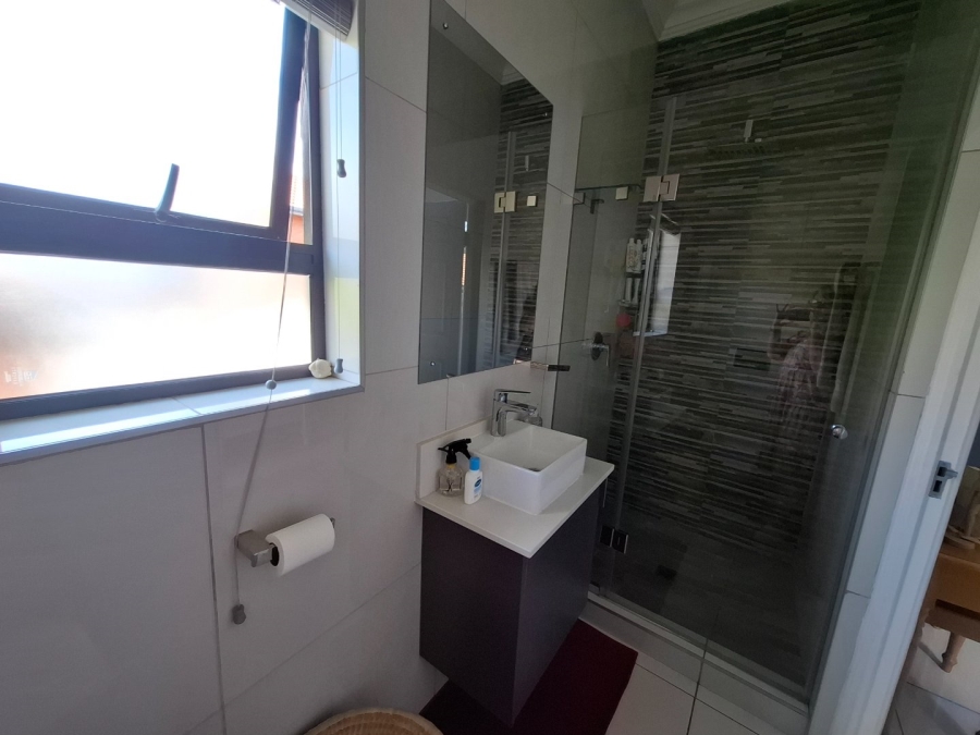 To Let 4 Bedroom Property for Rent in Olympus AH Gauteng