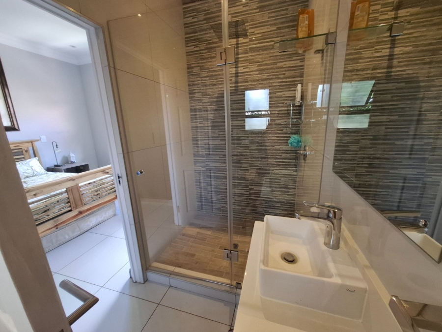 To Let 4 Bedroom Property for Rent in Olympus AH Gauteng