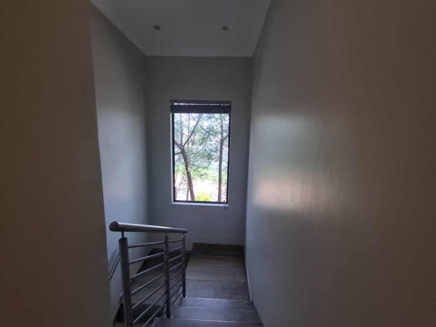 To Let 4 Bedroom Property for Rent in Olympus AH Gauteng