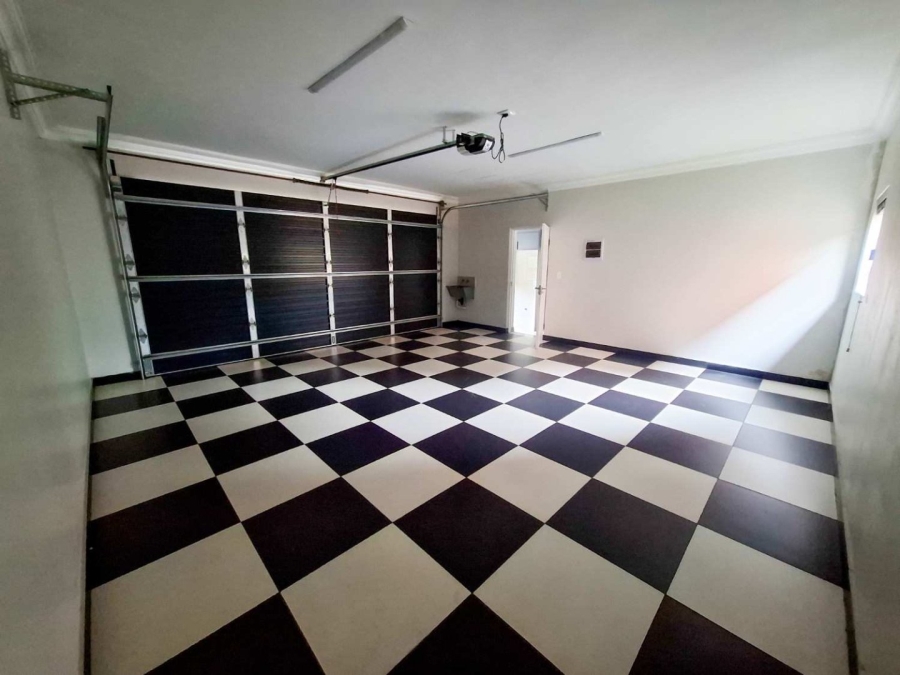 To Let 4 Bedroom Property for Rent in Olympus AH Gauteng