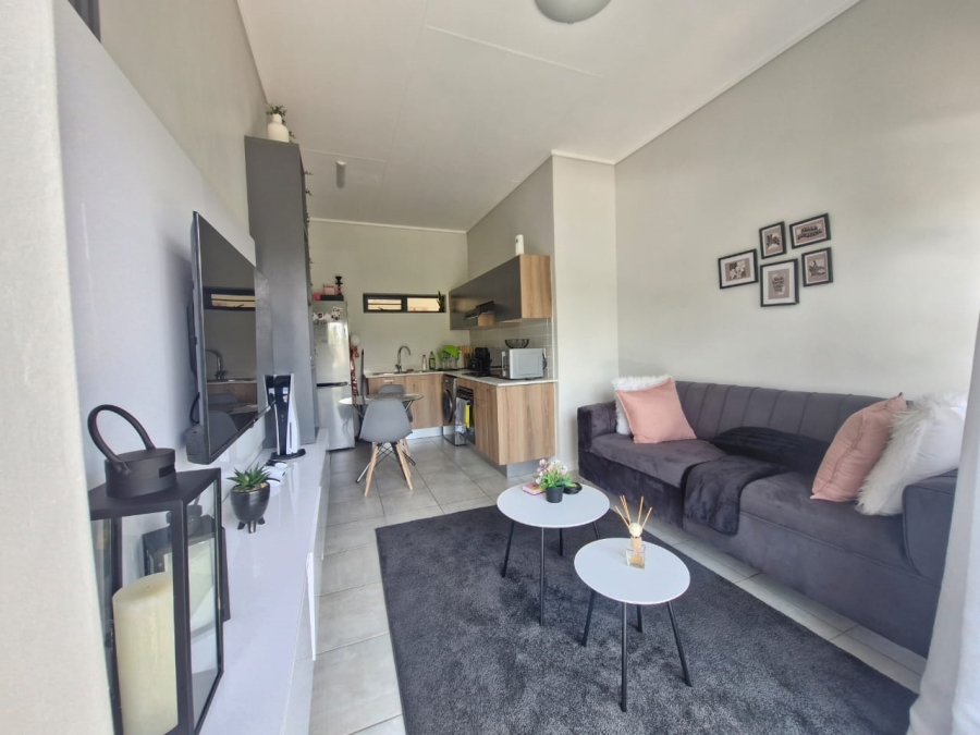 To Let 1 Bedroom Property for Rent in Comet Gauteng