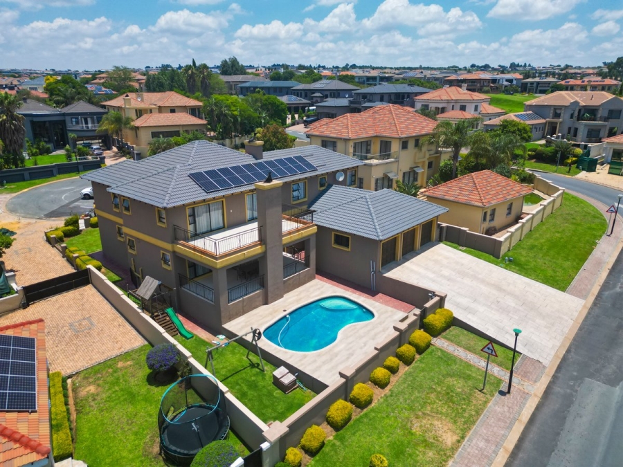 7 Bedroom Property for Sale in Blue Valley Golf Estate Gauteng