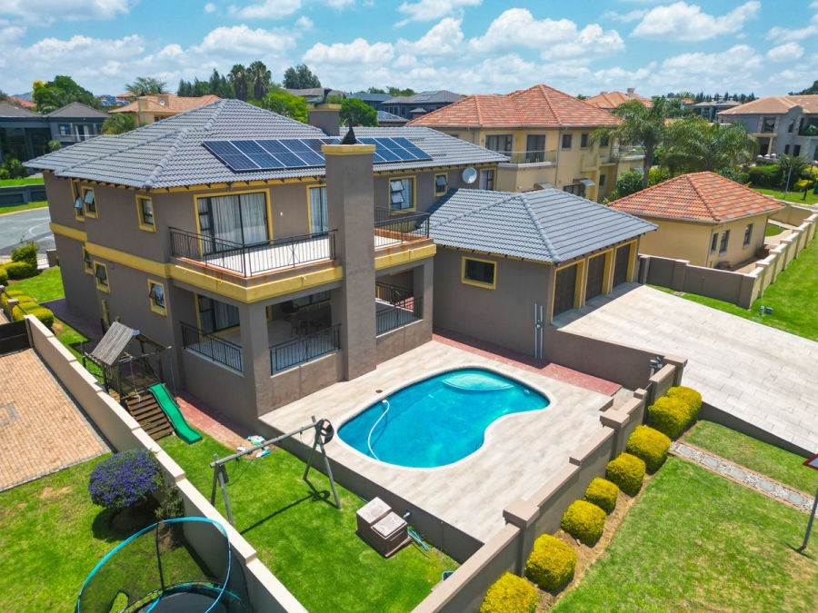 7 Bedroom Property for Sale in Blue Valley Golf Estate Gauteng
