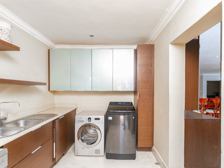 7 Bedroom Property for Sale in Blue Valley Golf Estate Gauteng