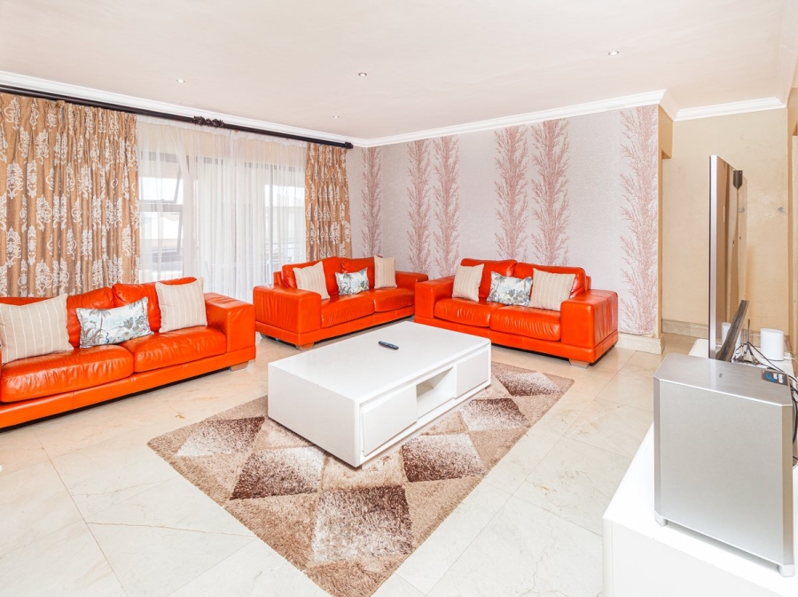 7 Bedroom Property for Sale in Blue Valley Golf Estate Gauteng