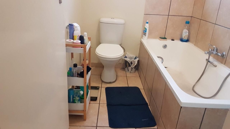 To Let 2 Bedroom Property for Rent in Comet Gauteng