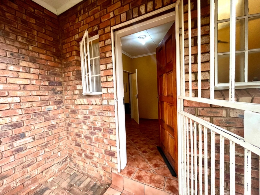 3 Bedroom Property for Sale in Wierda Park Gauteng