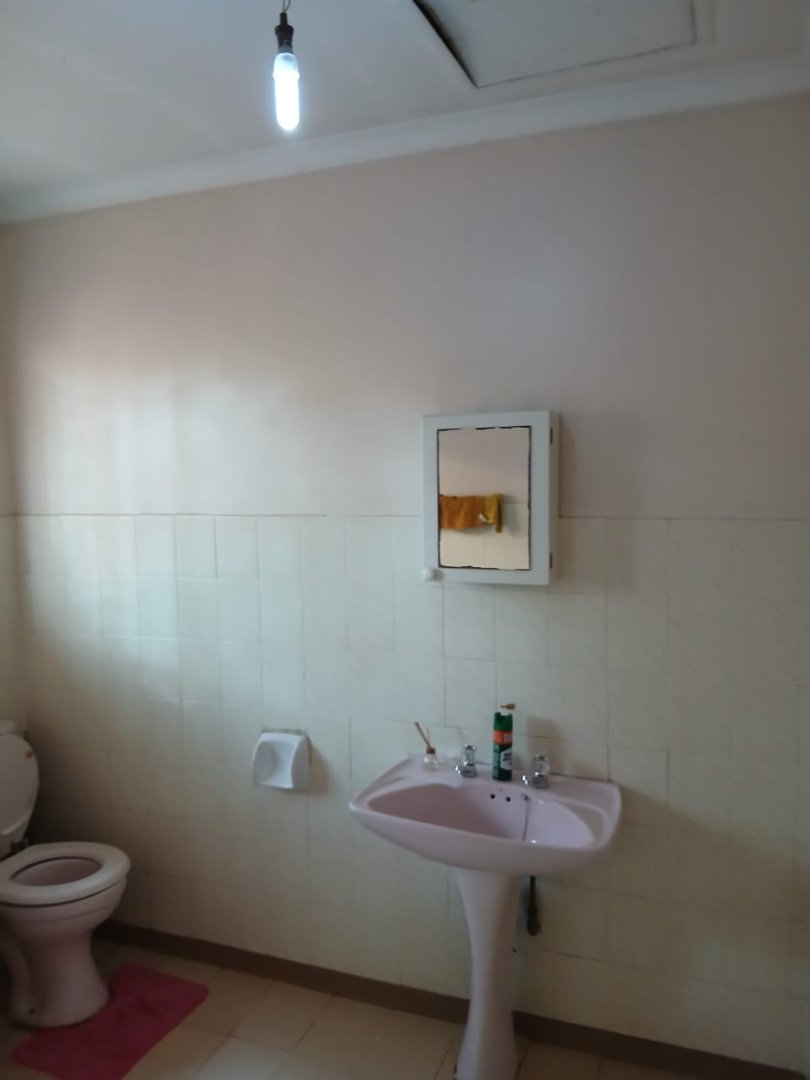 5 Bedroom Property for Sale in The Orchards Gauteng