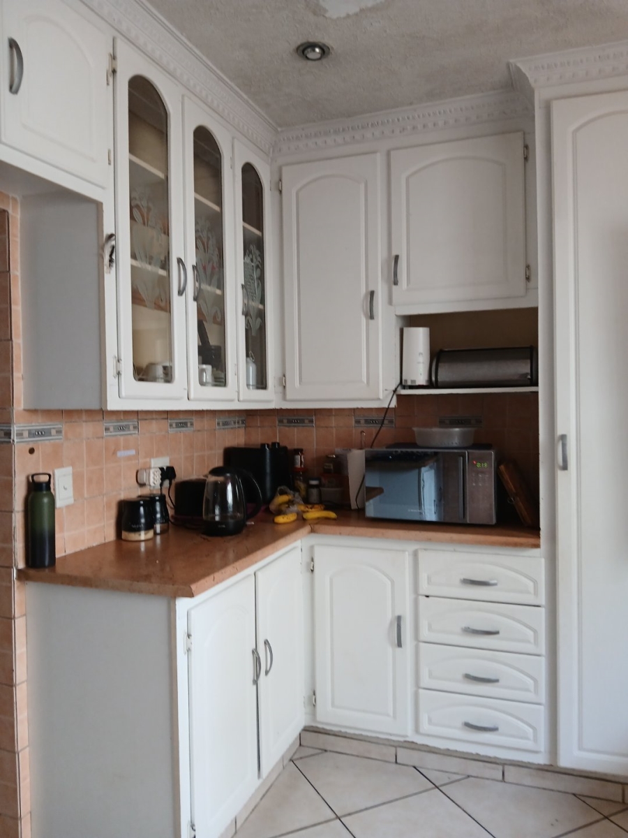 3 Bedroom Property for Sale in Kwaggasrand Gauteng