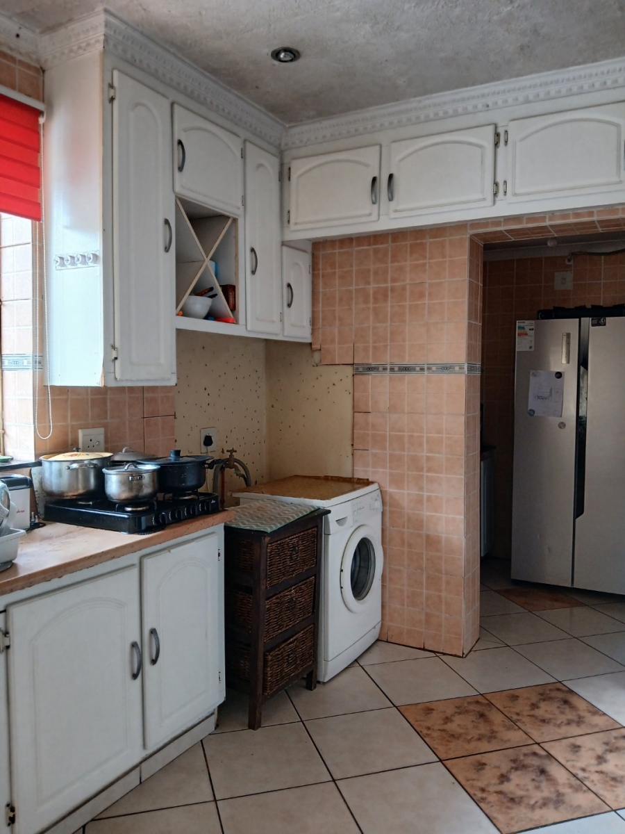 3 Bedroom Property for Sale in Kwaggasrand Gauteng
