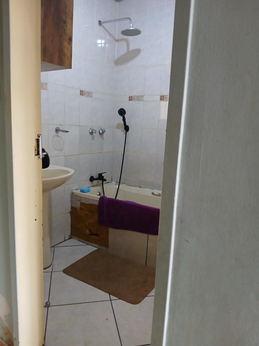 3 Bedroom Property for Sale in Kwaggasrand Gauteng