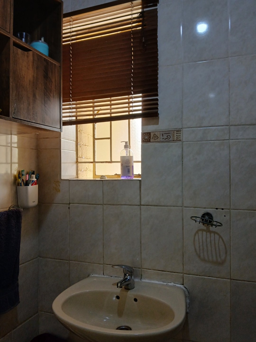 3 Bedroom Property for Sale in Kwaggasrand Gauteng